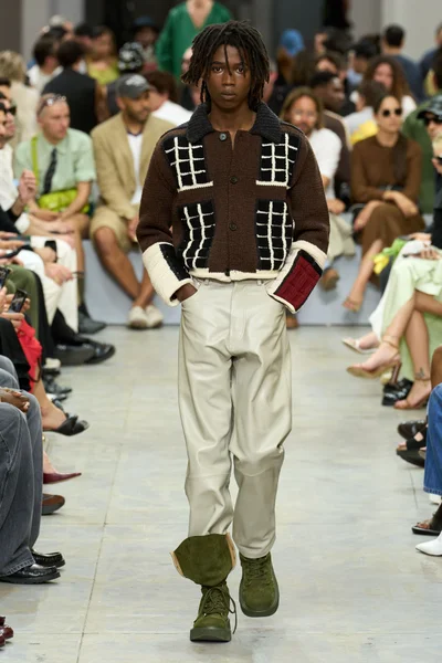 Look 26